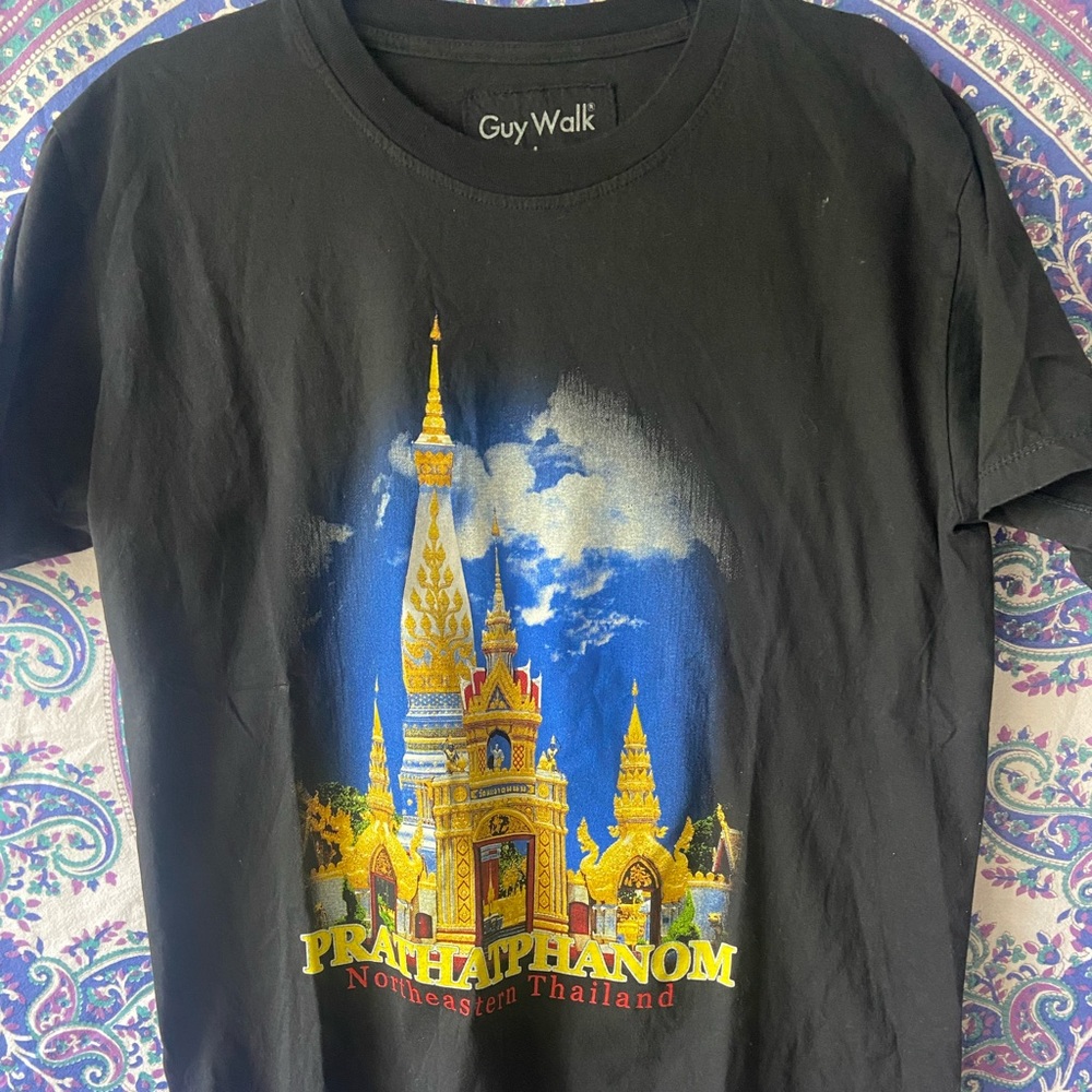 Graphic tee